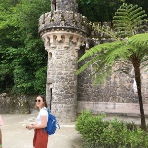 Meet your Posher, Faith